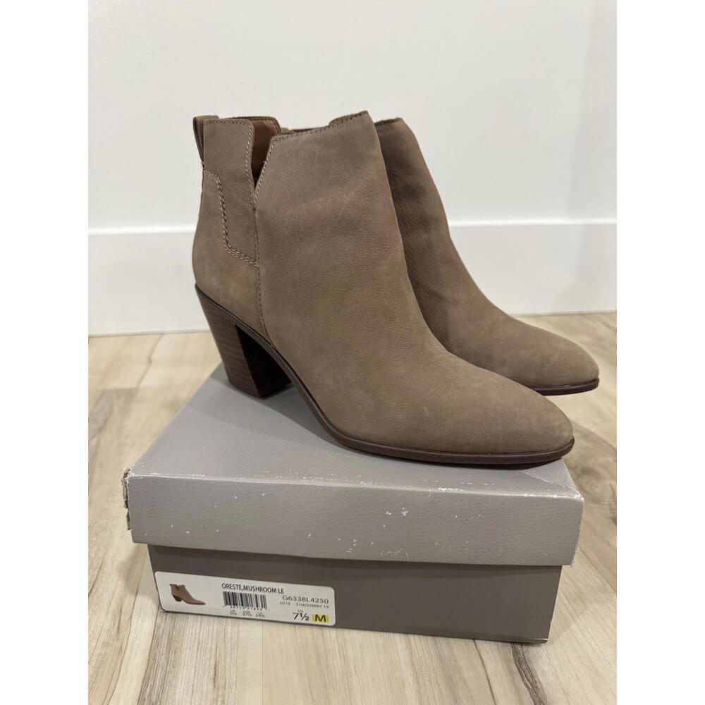 Oreste Mushroom Leather Ankle Boots Size 7.5M
